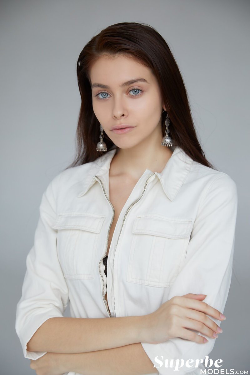 Фаина, 18 лет, 0 размер груди
